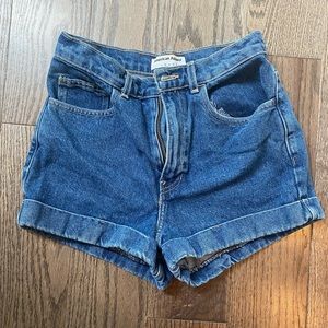 American Apparel Highwaisted shorts
